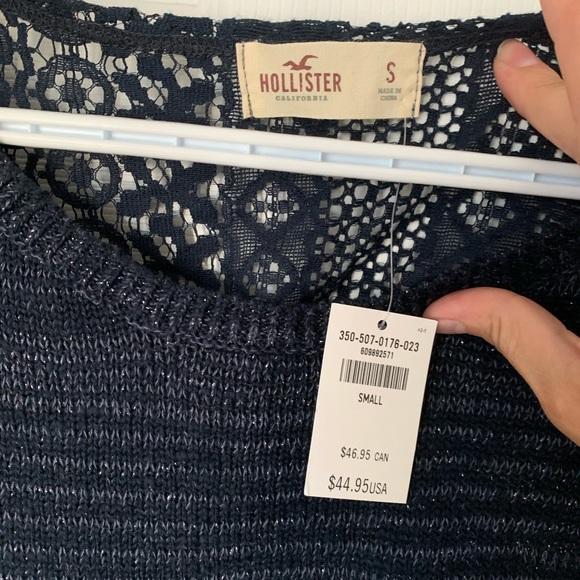 NWT! Hollister Sweater Size S - Picture 2 of 3
